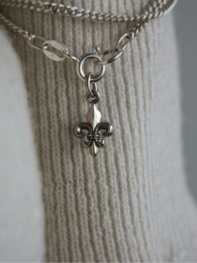 Sterling Silver Petite Fleur de Lis Charm